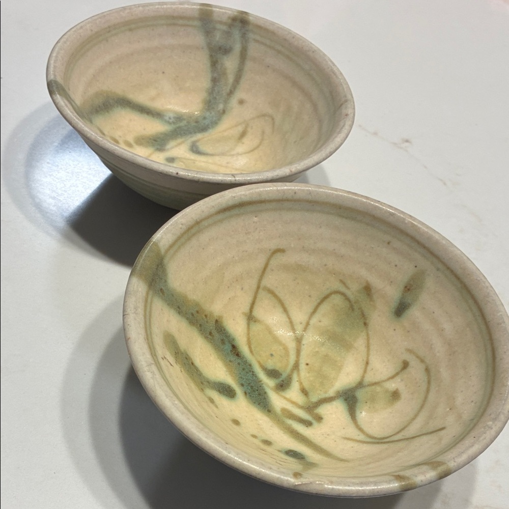 2 Handcrafted Vintage Japanese or Chinese Tea or Rice Bowls
